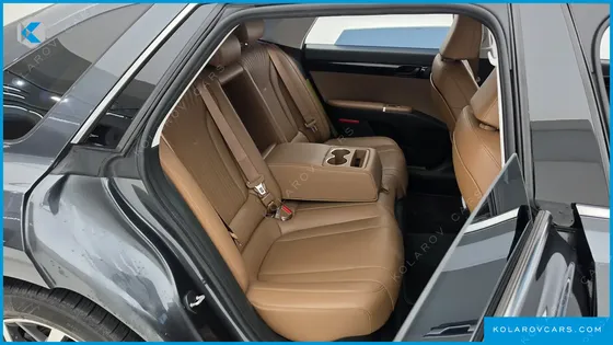 HYUNDAI GRANDEUR PREMIUM