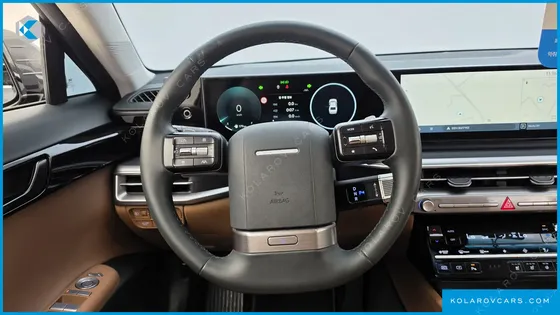 HYUNDAI GRANDEUR PREMIUM