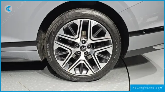 HYUNDAI GRANDEUR EXCLUSIVE