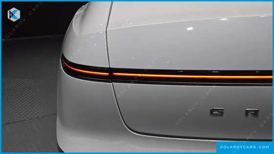 HYUNDAI GRANDEUR PREMIUM