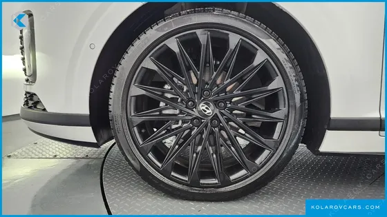HYUNDAI GRANDEUR CALLIGRAPHY