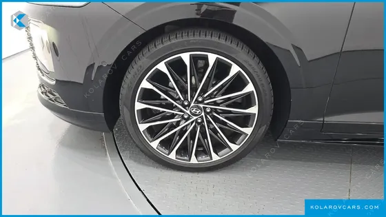 HYUNDAI GRANDEUR CALLIGRAPHY
