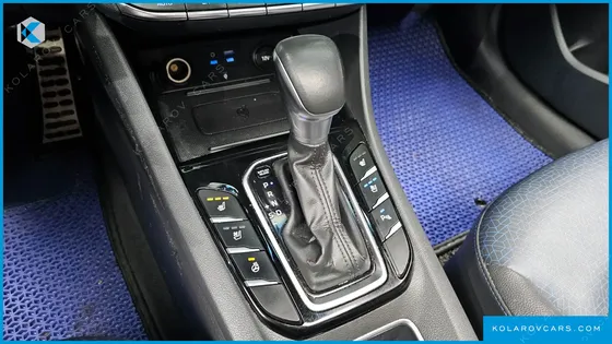 HYUNDAI IONIQ Q