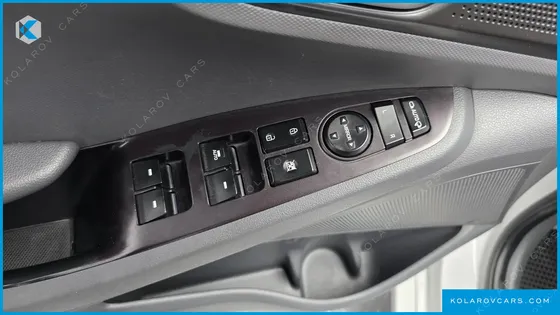 HYUNDAI IONIQ Q
