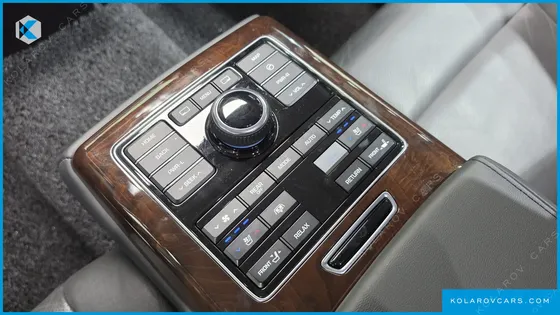 HYUNDAI EQUUS VS380