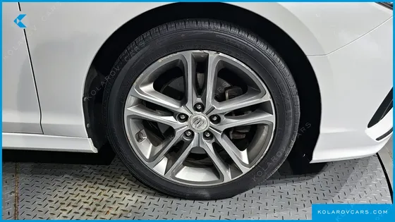 HYUNDAI SONATA 1.7 DIESEL PREMIUM