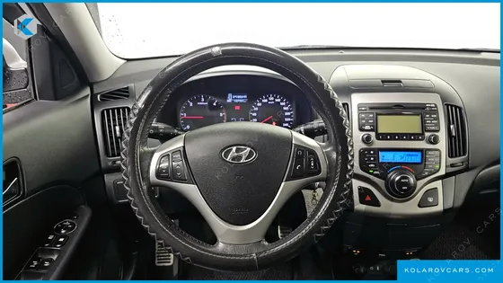 HYUNDAI I30 1.6 VGT LUXURY