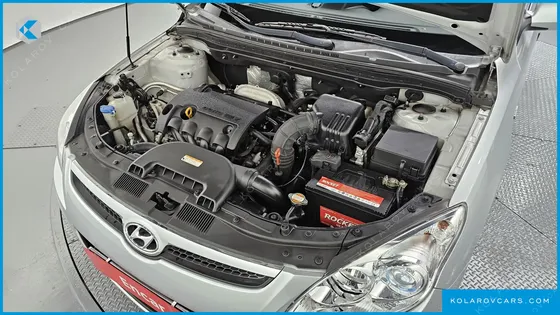 HYUNDAI I30 1.6 VVT LUXURY