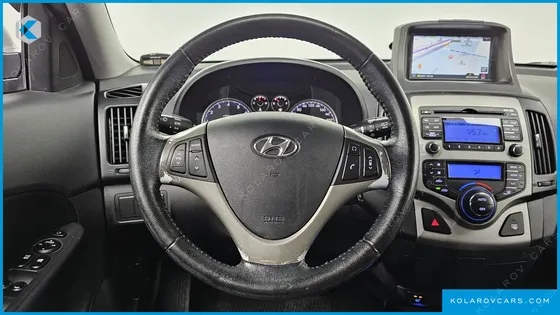 HYUNDAI I30 1.6 VVT LUXURY