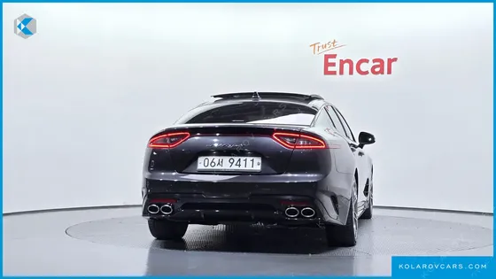 KIA STINGER 3.3 TURBO 2WD