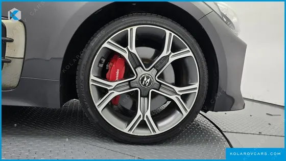 KIA STINGER 3.3 TURBO 2WD