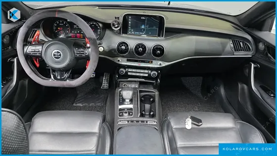 KIA STINGER 3.3 TURBO 2WD