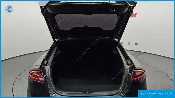 KIA STINGER 2.2 DIESEL 2WD