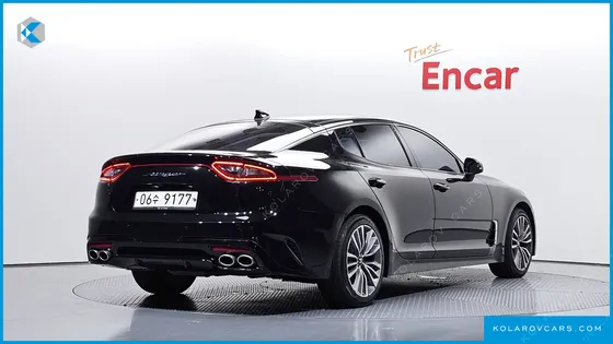 KIA STINGER 2.0 TURBO 2WD