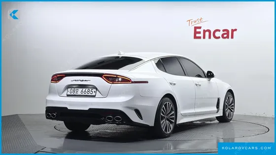 KIA STINGER 2.0 TURBO 2WD