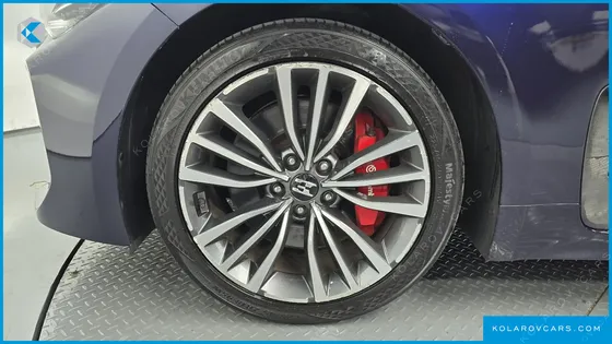 KIA STINGER 2.0 TURBO 2WD