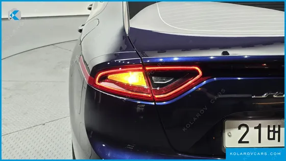 KIA STINGER 2.0 TURBO 2WD