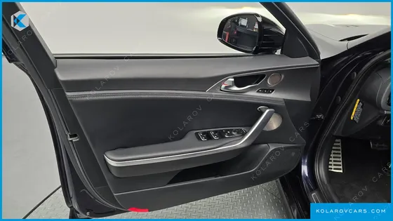 KIA STINGER 2.0 TURBO 2WD