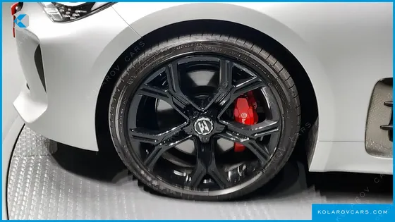 KIA STINGER 3.3 TURBO 2WD