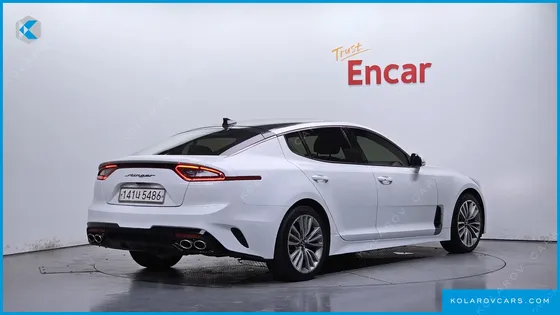 KIA STINGER 2.0 TURBO 2WD