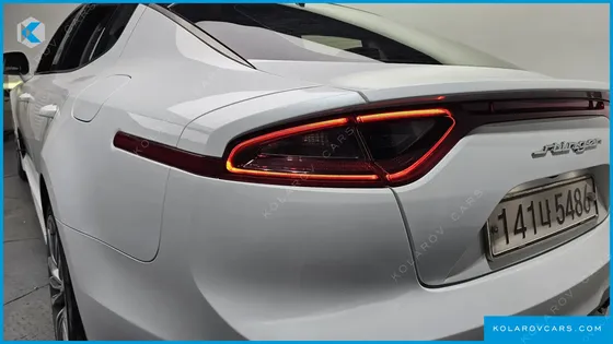KIA STINGER 2.0 TURBO 2WD