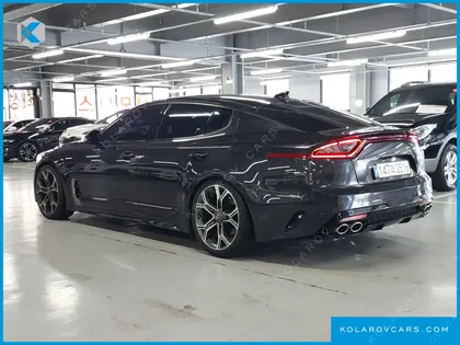 KIA STINGER 2.0 TURBO 2WD