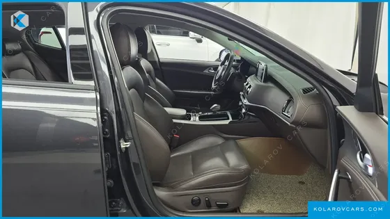 KIA STINGER 2.0 TURBO 2WD
