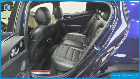 KIA STINGER 2.0 TURBO 2WD