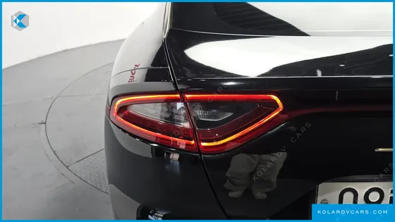 KIA STINGER 3.3 TURBO AWD