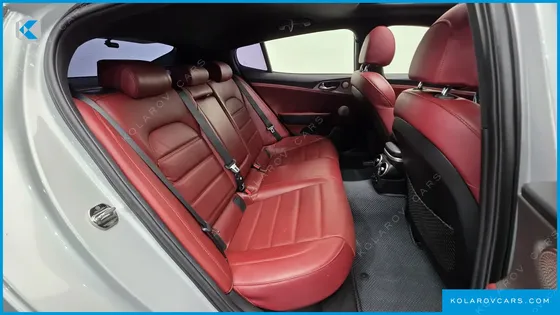 KIA STINGER 3.3 TURBO AWD