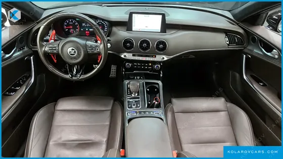 KIA STINGER 2.0 TURBO AWD