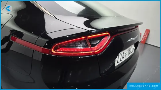 KIA STINGER 2.0 TURBO AWD