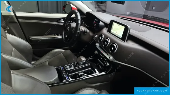 KIA STINGER 2.2 DIESEL AWD