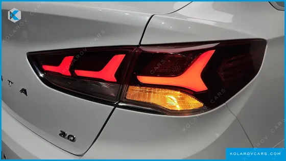 HYUNDAI SONATA 2.0 SMART