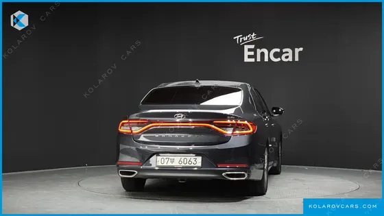 HYUNDAI GRANDEUR 2.2 DIESEL PREMIUM