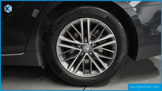 HYUNDAI GRANDEUR 2.2 DIESEL PREMIUM