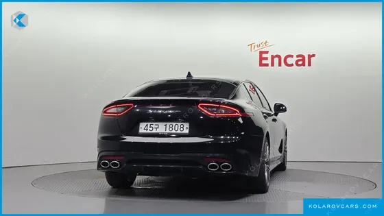 KIA STINGER 2.0 TURBO 2WD
