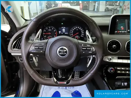 KIA STINGER 2.0 TURBO 2WD