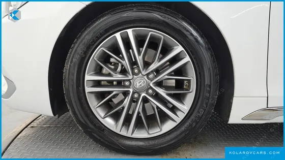 HYUNDAI GRANDEUR 2.2 DIESEL PREMIUM