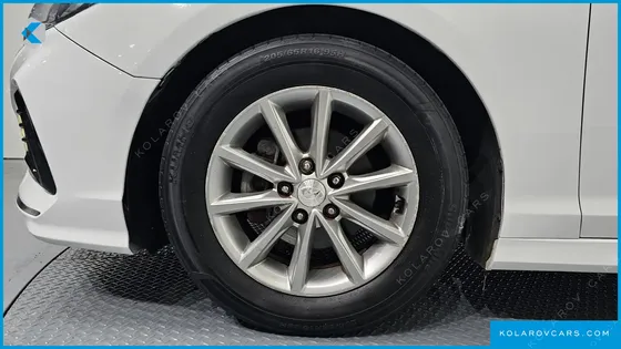 HYUNDAI SONATA 2.0 STYLE