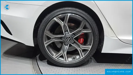 KIA STINGER 2.0 TURBO AWD