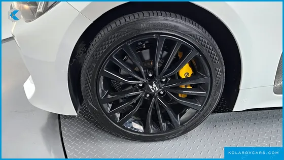 KIA STINGER 2.2 DIESEL 2WD