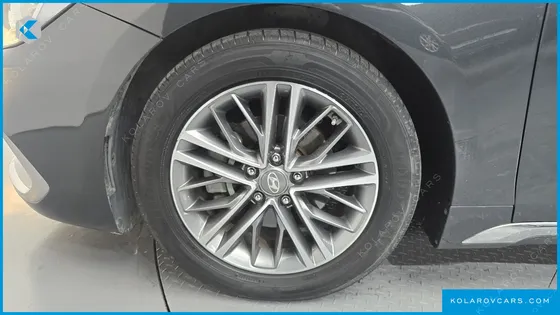 HYUNDAI GRANDEUR 3.0 LPI MODERN (RENTAL CAR)