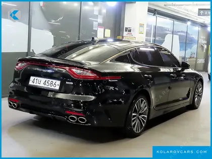 KIA STINGER 2.0 TURBO AWD