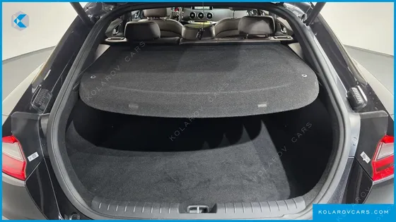 KIA STINGER 3.3 TURBO 2WD