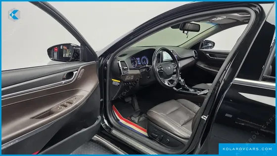 HYUNDAI GRANDEUR 2.2 DIESEL PREMIUM