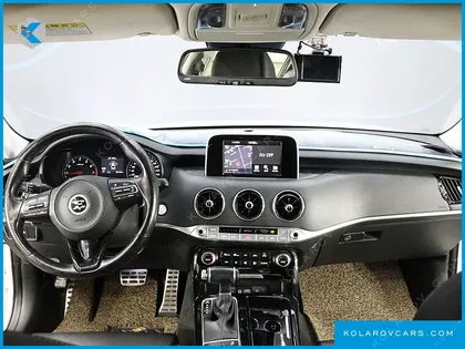 KIA STINGER 2.0 TURBO AWD