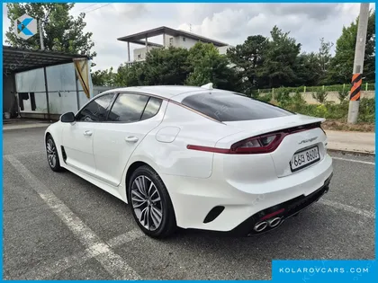 KIA STINGER 2.0 TURBO AWD