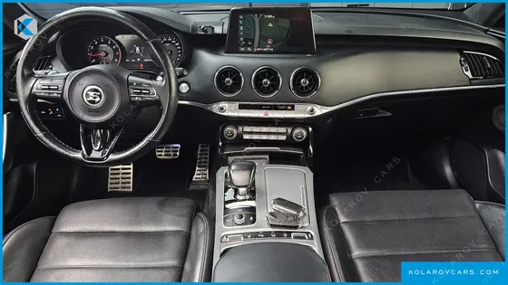KIA STINGER 2.0 TURBO 2WD