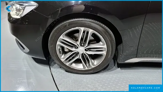 HYUNDAI GRANDEUR 2.4 PREMIUM